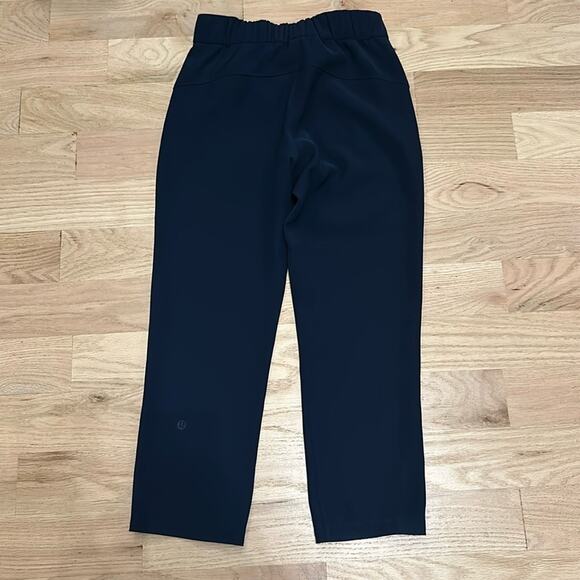 Lululemon On the Fly 7/8 Pant Navy Size 2 NWOT - Picture 5 of 6